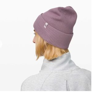 mauve reversible Lululemon beanie